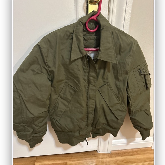 Urban Outfitters Army Green Jacket - Picture 1 of 3